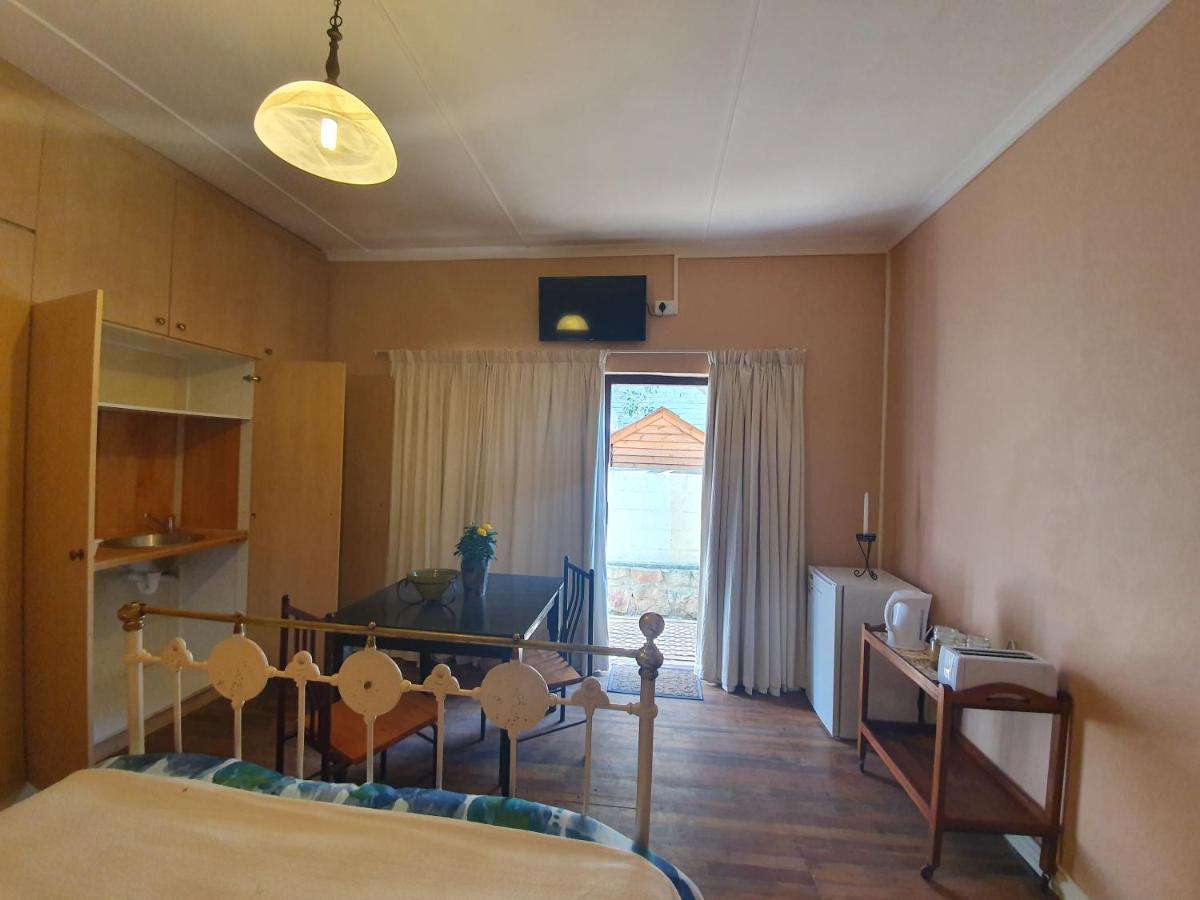 403 Main Road Accommodation Hermanus Exterior photo